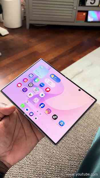 The perfect foldable form factor ? Z Fold 8