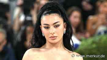 Neues Album von Charli xcx: Diese Bedeutung steckt hinter ihrem Künstlernamen