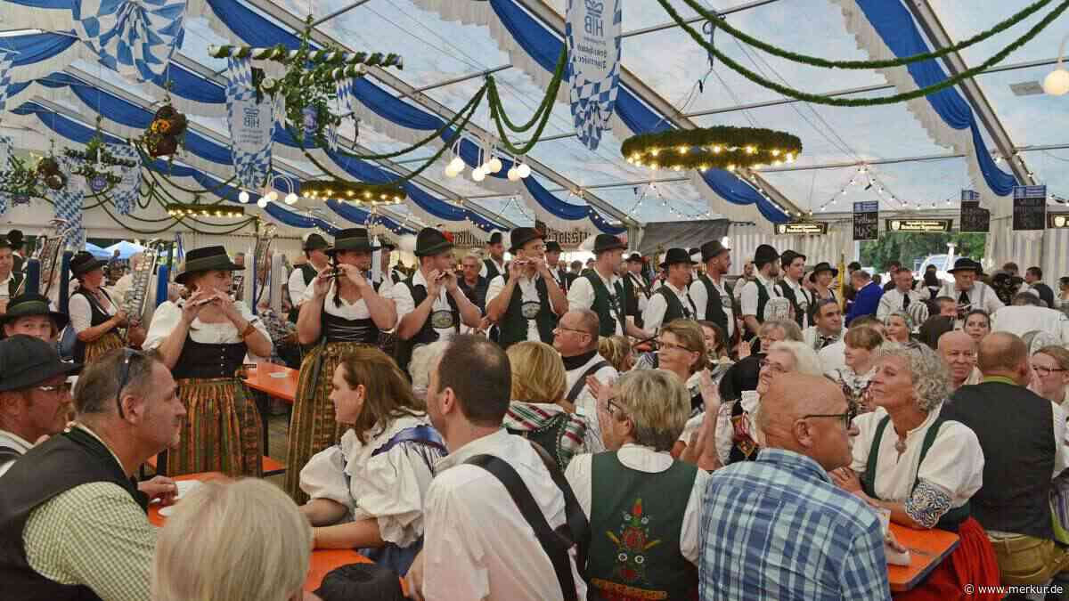 Geretsried startet in den Waldsommer: Zehn Tage lang Volksfeststimmung mit Bierzelt und Musik
