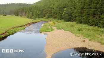 Dry spell leaves river flows 'among lowest on record'