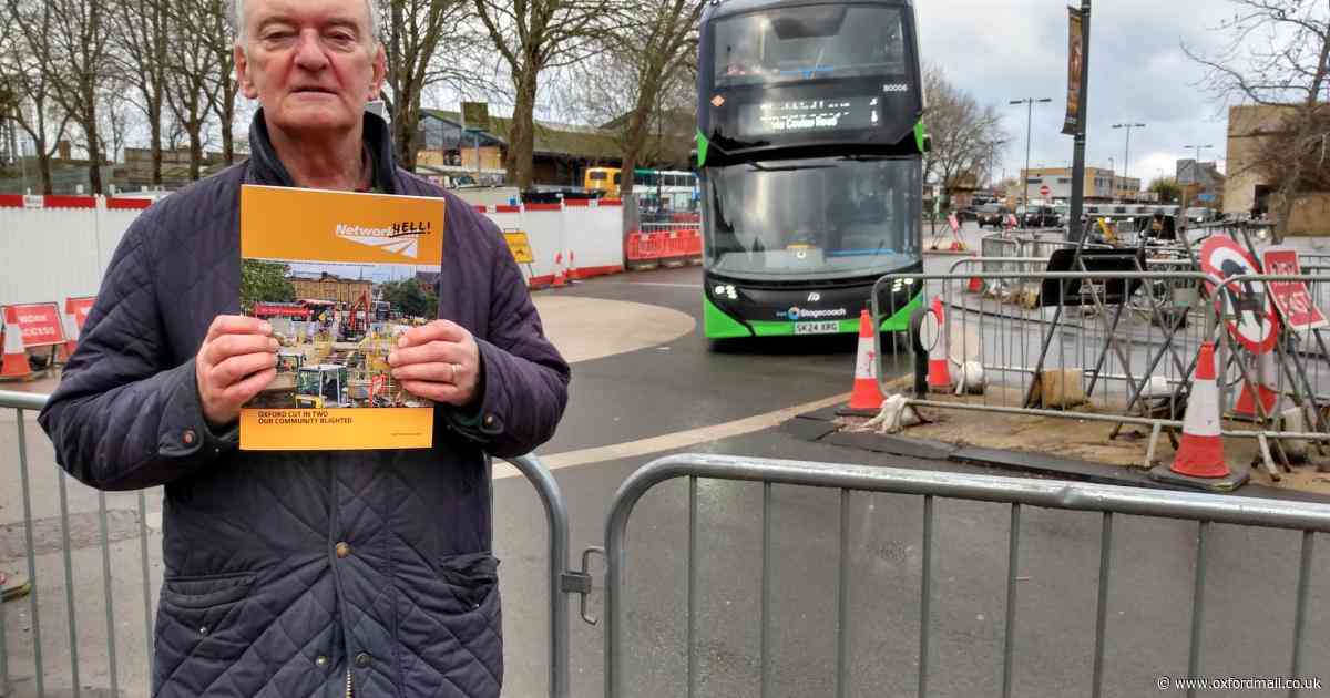 Rail minister 'should resign after Botley Road delay'
