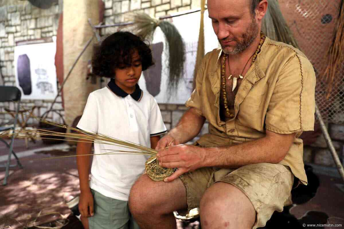 « Quand on s’essaie à tailler du silex ou à travailler une peau, on se rend compte que c’est extrêmement technique » : à Monaco, un atelier permet d’apprendre l’artisanat de la Préhistoire
