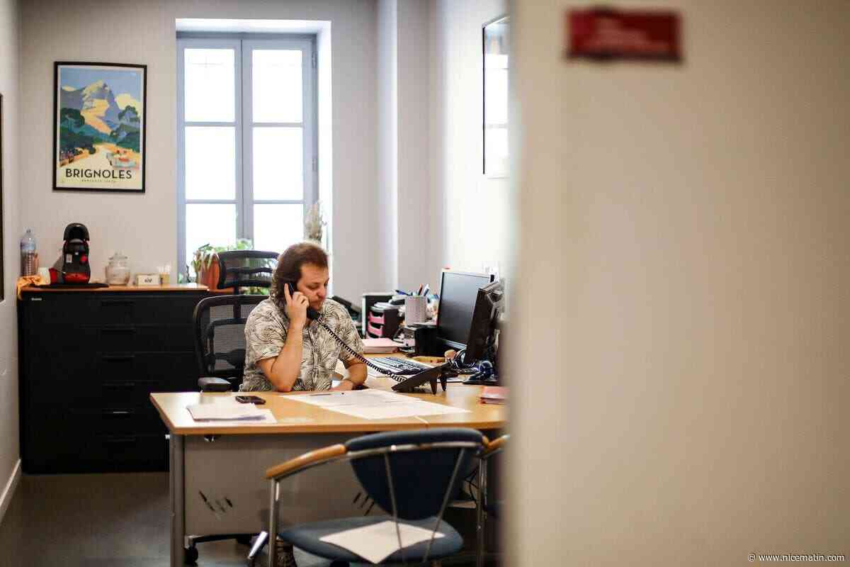 « S’aérer l’esprit et prendre des nouvelles » : à Brignoles, des bénévoles passent des appels aux administrés les plus isolés pour les aider à combattre les fortes chaleurs