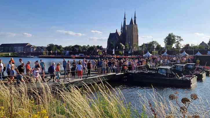 Kijk hier live mee: Nijmeegse Vierdaagse trekt door een feestelijk Cuijk
