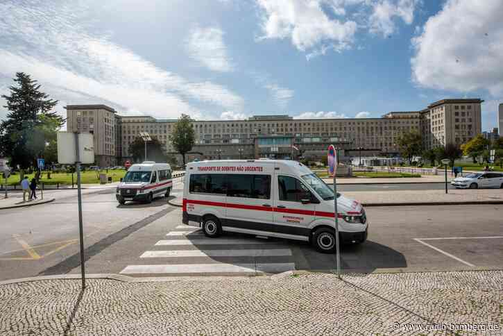Kleines Mädchen stirbt vergessen in Kita-Bus