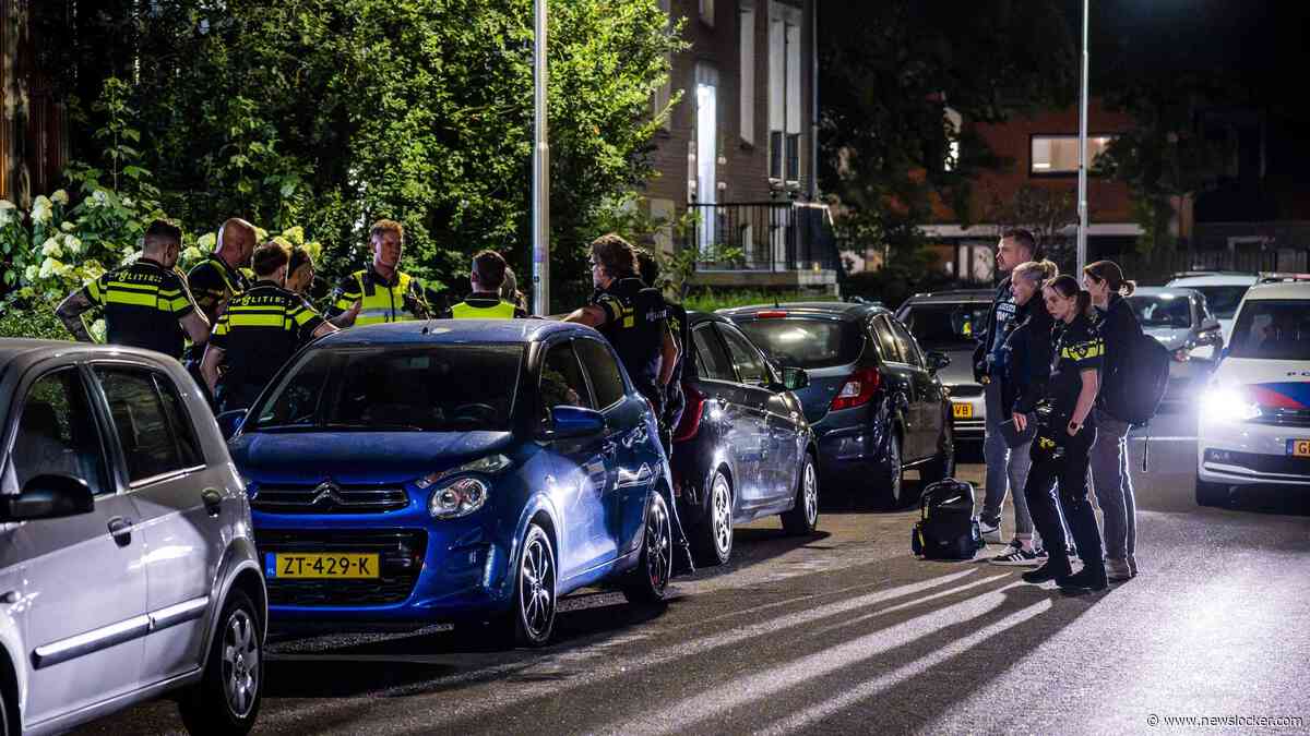Man neemt politie onder vuur in Nijmegen, slaat vervolgens de hand aan zichzelf
