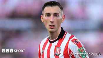 Improved Bozenik wants to be Stoke's top striker