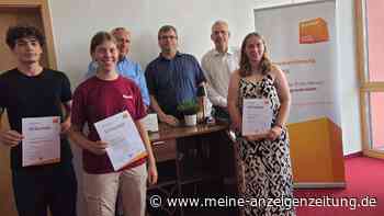 Gesellenstück aus Holz, Marmor und Metall gewinnt „Die Gute Form"