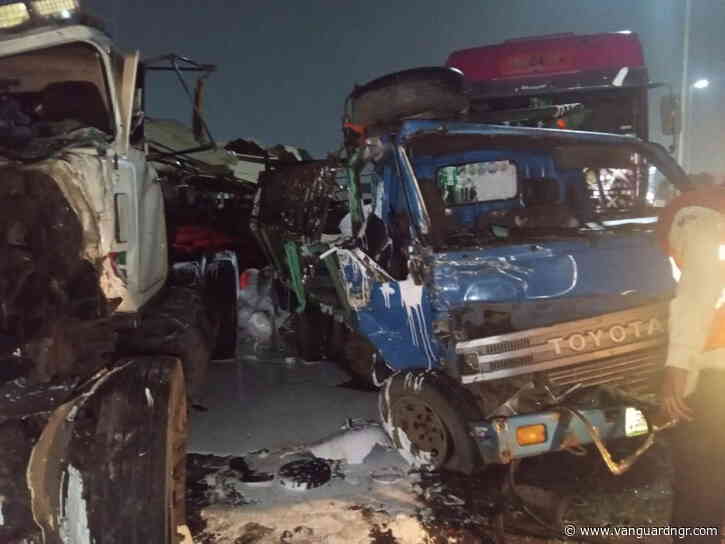 One dead, one injured in multiple crashes on Kara Bridge