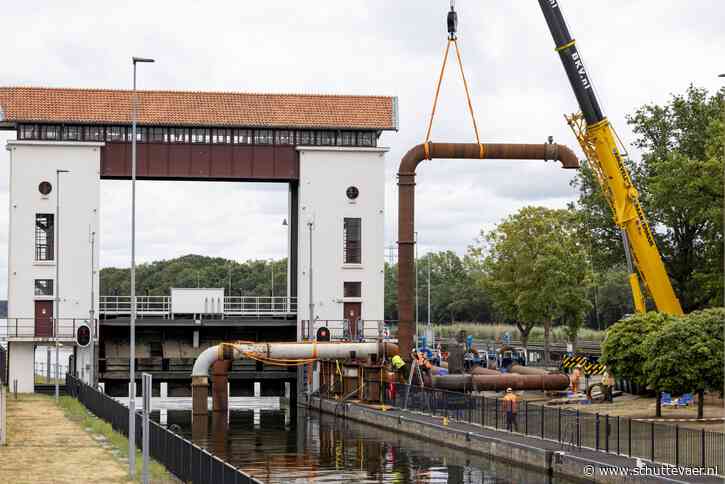 KBN: ‘Alle schepen weg uit kanaal voor stremming sluis Eefde’