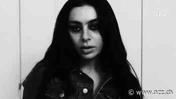 Charli XCX: Weder Pop noch Punk werden uns vor dem Untergang bewahren