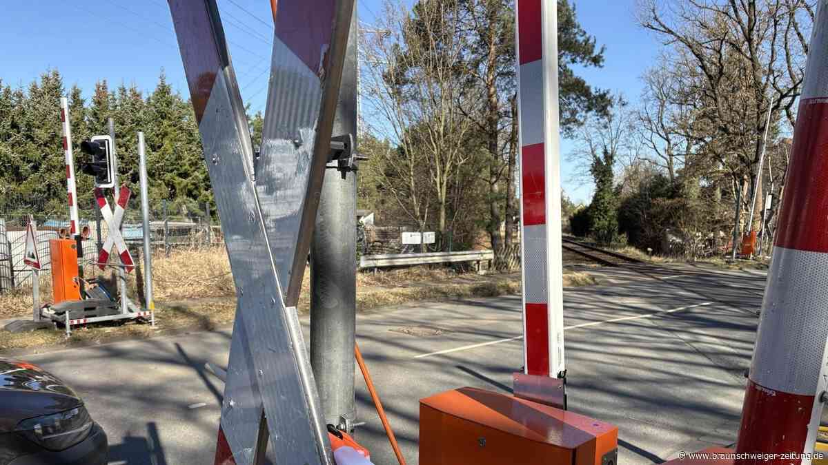 Aufgepasst! Dieser Gifhorner Bahnübergang ist ab Montag voll gesperrt