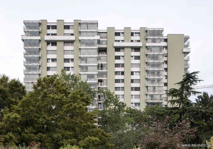 Fassadenwechsel im laufenden Betrieb - Wohnblocksanierung in Genf von Nomos Architects