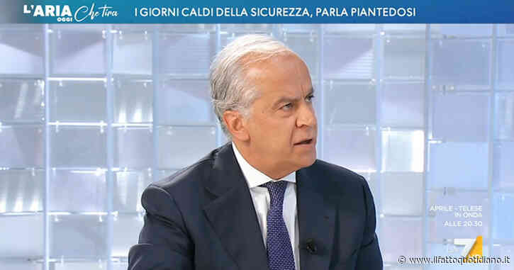 “Convocare quella piazza è stato un atto grave, una decisione inconsapevole”: su La7 Piantedosi accusa Lepore sugli scontri di Bologna