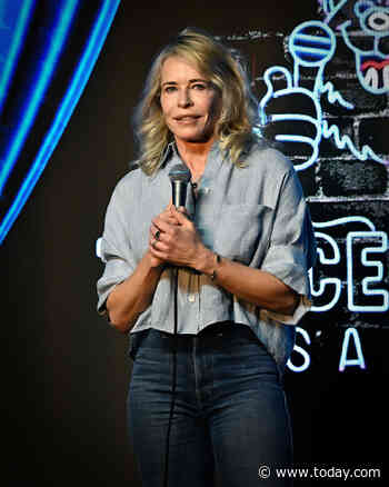 Chelsea Handler’s Open Letter To Family’s ‘Lack Of Manners’ On Vacation Has The Internet Divided