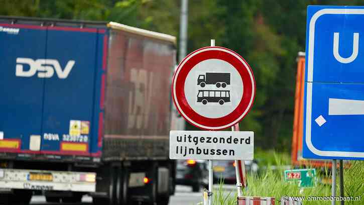 Vrachtwagens die over Merwedebrug rijden al vanaf zaterdag bekeurd