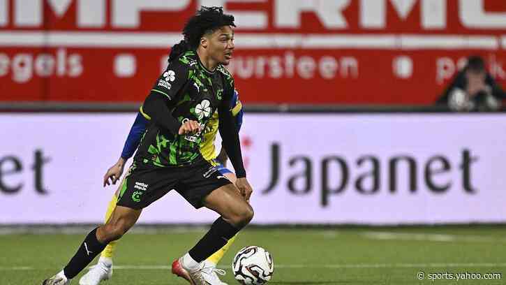 Burnley's Adewumi joins Hertha Berlin on loan