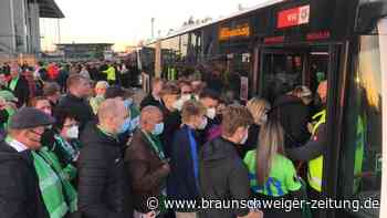 Dürfen Fans des VfL Wolfsburg nicht mehr kostenlos mit dem Bus zum Spiel fahren?