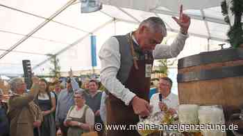 Bürgermeister eröffnet Volksfest mit zwei Schlägen – Blaskapelle feiert 80-jähriges Bestehen