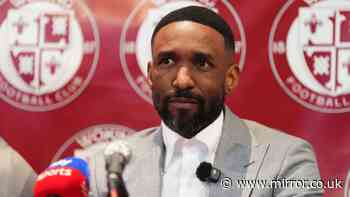 Woking chief hits out as Jermain Defoe leaves first management job after just four months