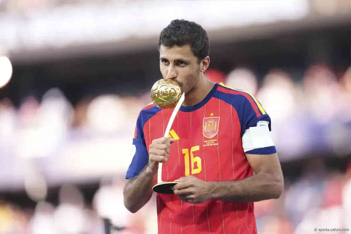 Real Madrid duo leading charge for Man City’s Rodri despite president’s injury concern