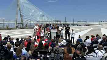 Gordie Howe bridge touted as 'remarkable accomplishment' at Windsor ceremony before Monday opening