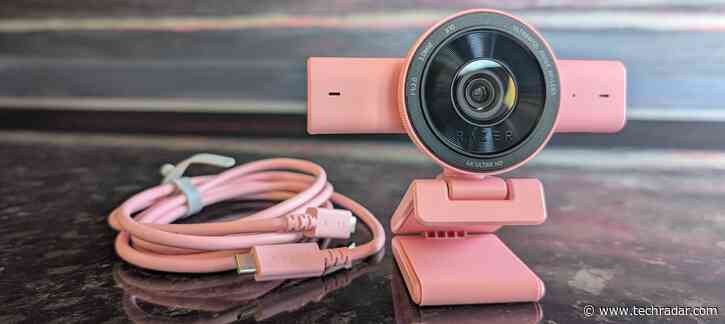 The Razer Kiyo V2 is an excellent webcam, even though its fancy new AI features aren't really that exciting