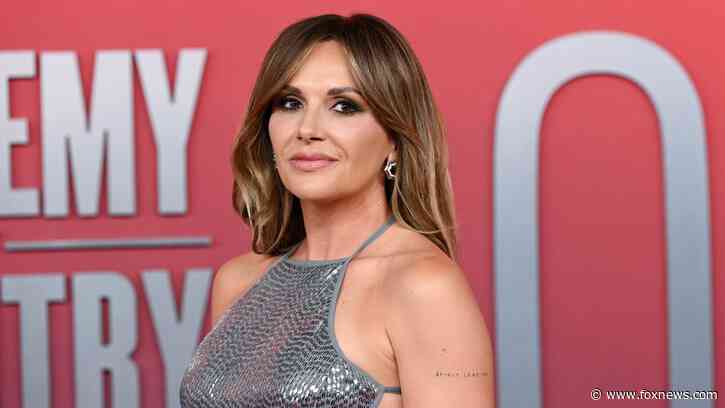 Carly Pearce says she doesn't want children and calls her first marriage a 'start-up marriage'