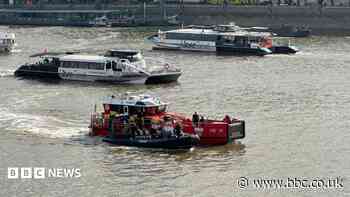 Officers hurt as police boat hits Westminster Bridge