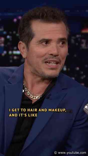 #JohnLeguizamo didn't know #ChristopherNolan was going to “age him 100 years” in #TheOdyssey 😭