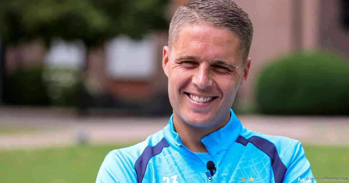 Joey Veerman wil graag naar Italië of Spanje, maar waardeert ook wat hij bij PSV heeft: ‘Het is hier geen gevangenis, hè’
