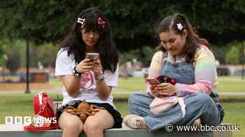 Teenager drops social media addiction lawsuit against Meta