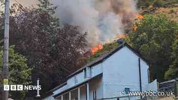 'It was 50-50 we would lose the house to wildfire'