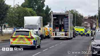 Four men dead after car crashes into lamp-post