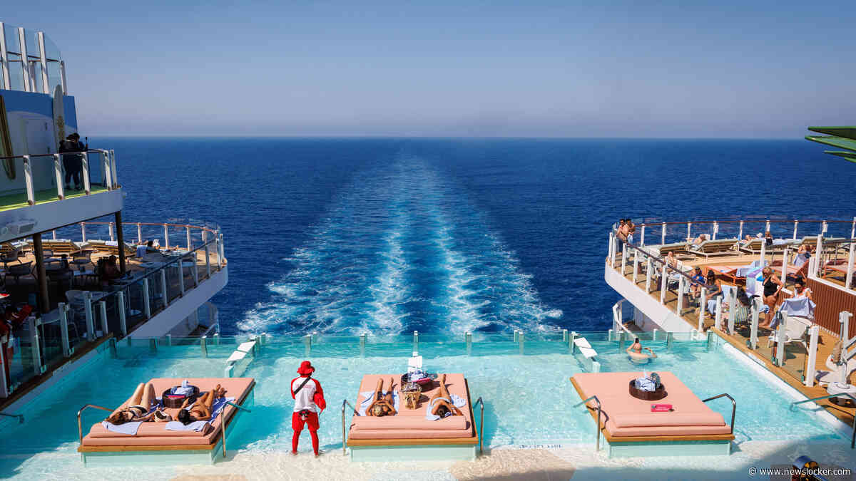 Veertig bars en restaurants, ijsbaan en waterpark: op ’s werelds grootste cruiseschip draait alles om het perfecte plaatje