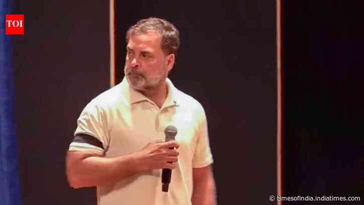 'Metro, internet shut - but not paper leaks': Rahul Gandhi slams Centre over NEET protest curbs