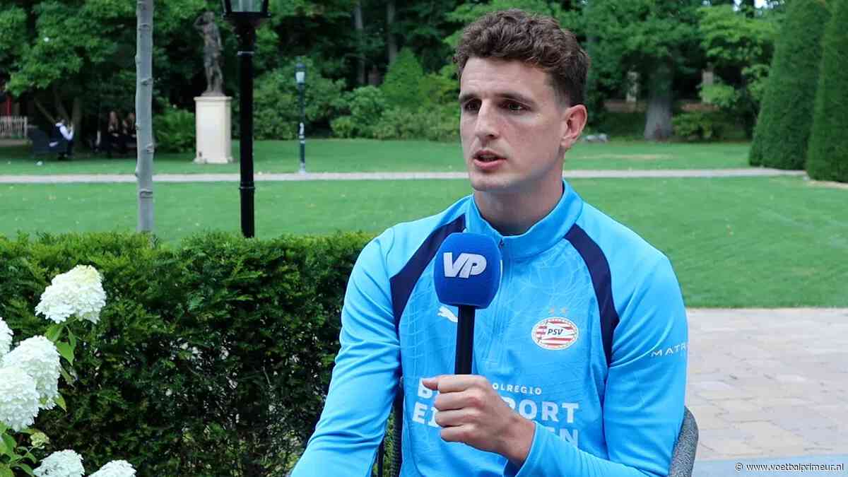 Guus Til wikt en weegt over toekomst bij PSV: 'Maar heb het hier ook naar m'n zin'