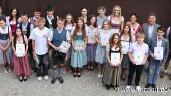 Landrat ehrt beste Absolventen: Zwei Realschüler mit 1,0