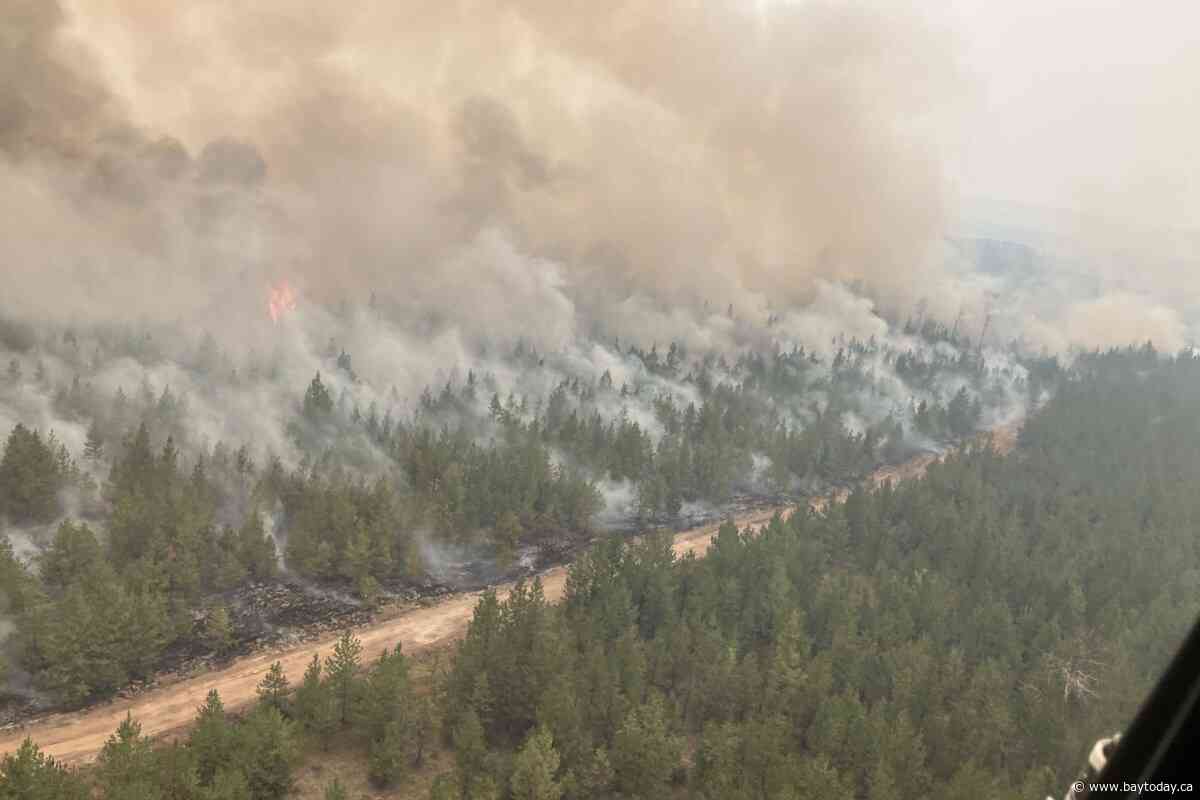Residents of Clinton, B.C., wait to discover fate of village after fleeing wildfire