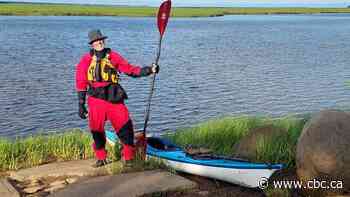 Hampton man kayaks around N.B. in 31 days