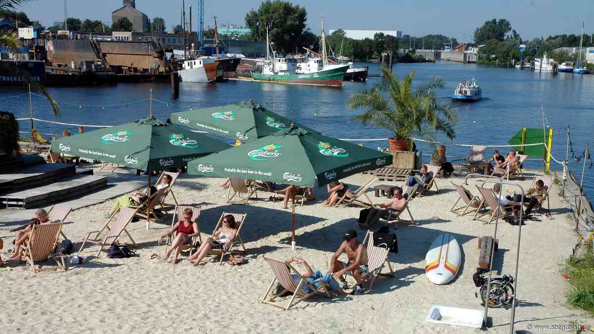 Wo bleibt der Beachclub? Harburger machen Druck mit Mini-Strandbar
