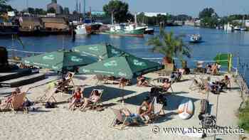 Wo bleibt der Beachclub? Harburger machen Druck mit Mini-Strandbar