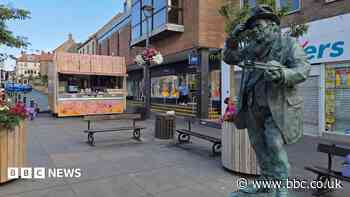 Statue of legendary strongman unveiled