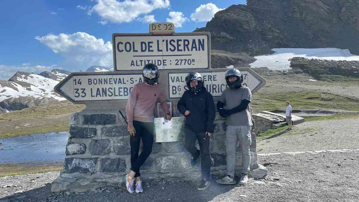 Mit dem Kart über die Alpen geknattert: Wolfsburger meistern verrückte Tour