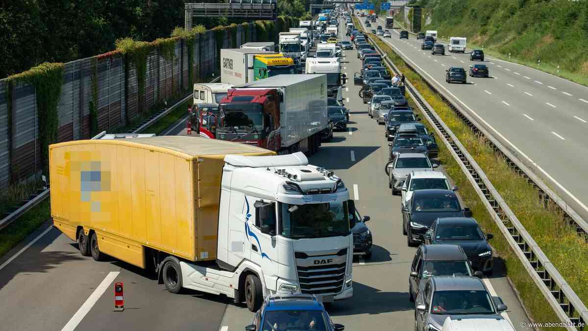 Mehrere Unfälle auf der A1: 15 Kilometer Stau südlich von Hamburg