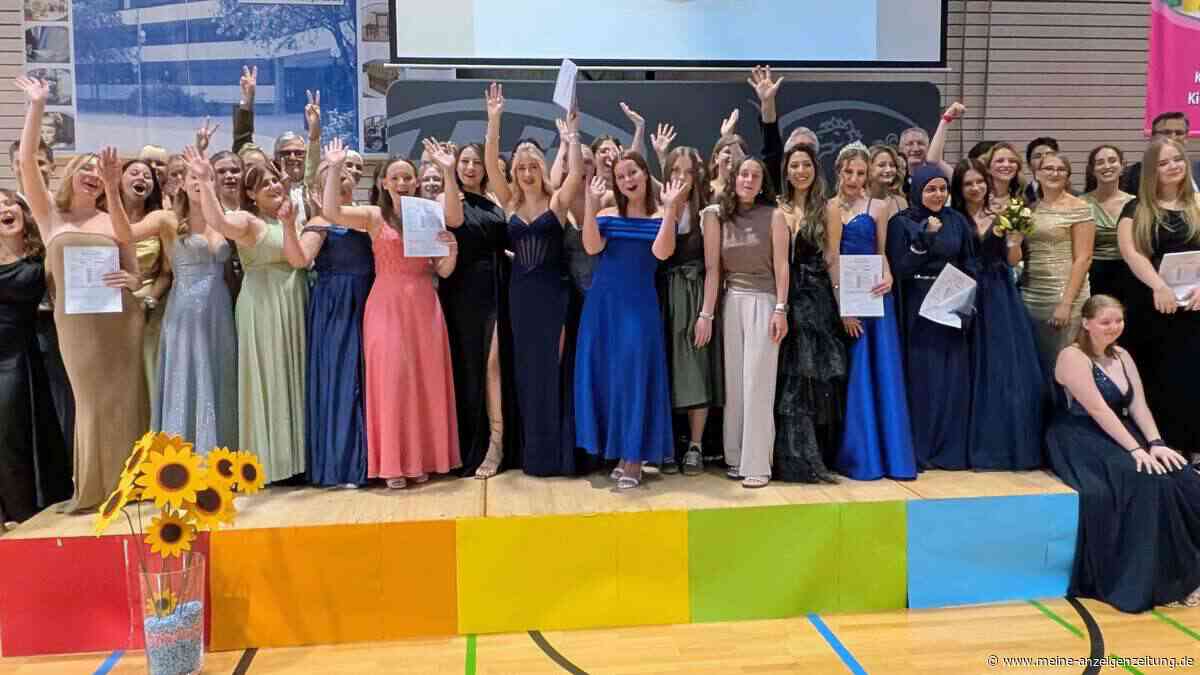 44 Kinderpfleger verabschiedet – fast die Hälfte studiert weiter