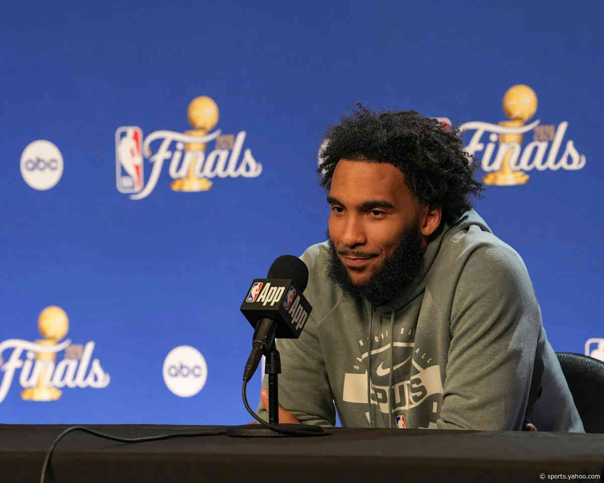 Open Thread: Julian Champagnie made a suprise appearance at USAA
