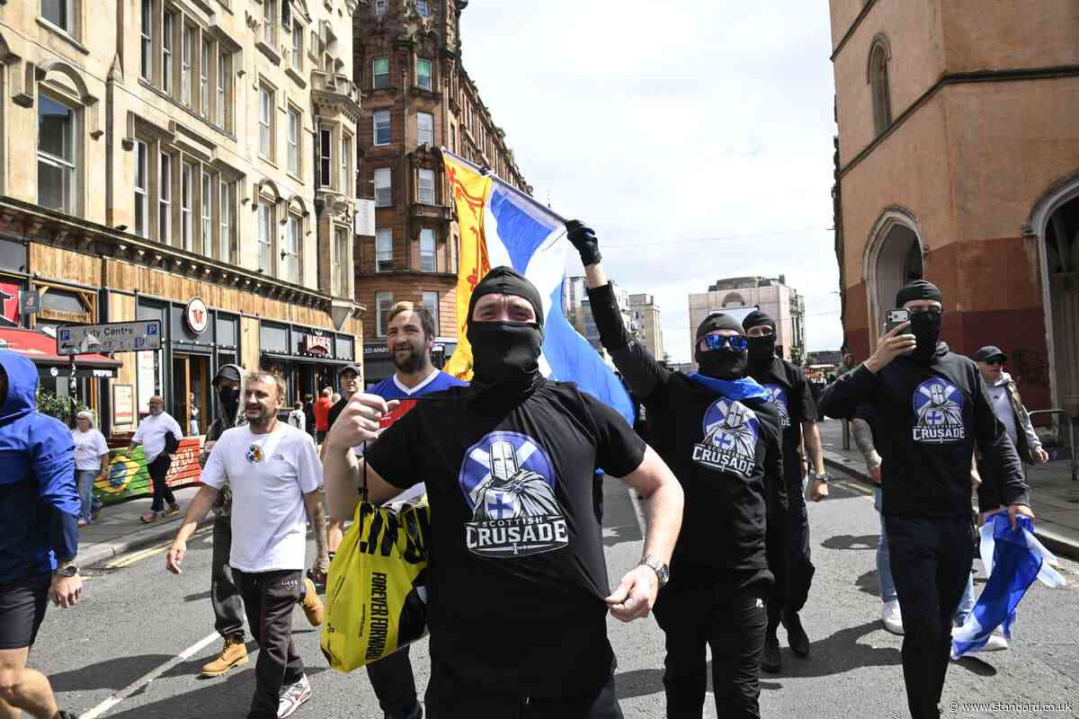 Violence erupts during anti-immigration Unite the Clans protest in Glasgow