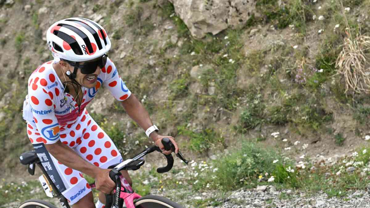 Sepp Kuss vergooit ritzege met valpartijen in afdaling, Richard Carapaz profiteert en wint koninginnenrit Tour