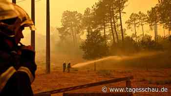 Waldbrände in Frankreich: Dauereinsatz gegen die Flammen